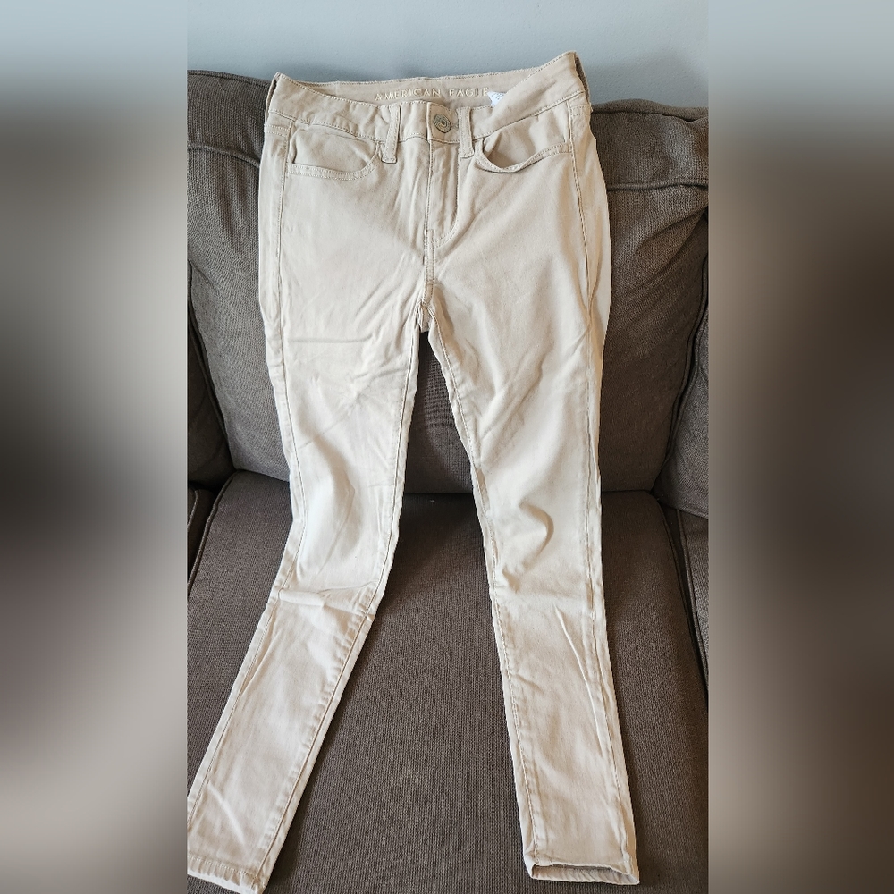 American Eagle 2R Khaki Jegging